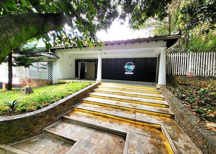 Hotel Hostal Caps El Poblado Medellín